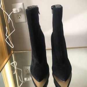 Steve Madden Wagner Black Suede Boots